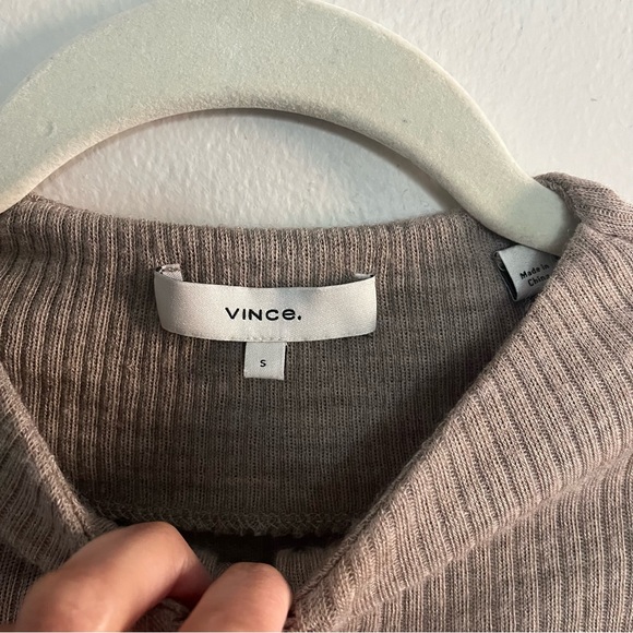 Vince Wool Blend Women’s Tan 1/4 Zip Sweater Top Quiet Luxury Office Career - Picture 4 of 8